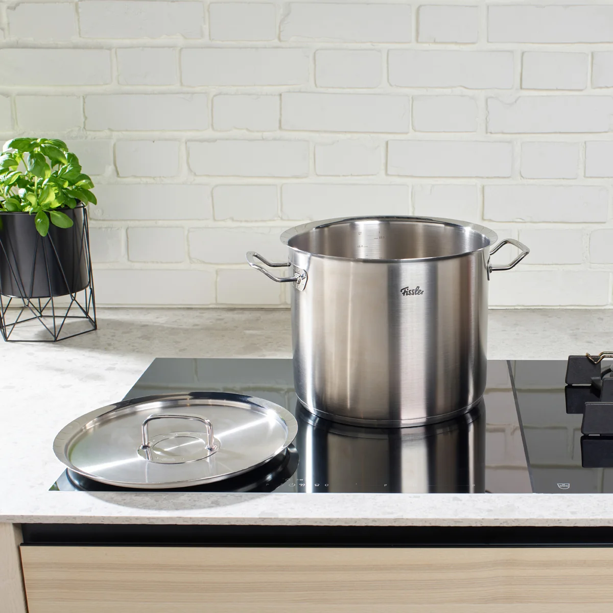 Original-Profi Collection® - hoher Kochtopf mit Metalldeckel